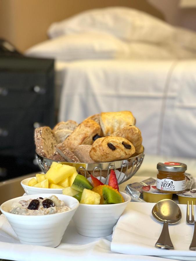 Hotel Adriatica Geneva Bagian luar foto